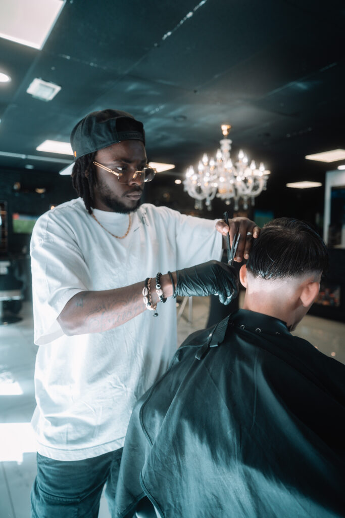 MH CUT barber dégradé coupe homme moderne MCC barbershops